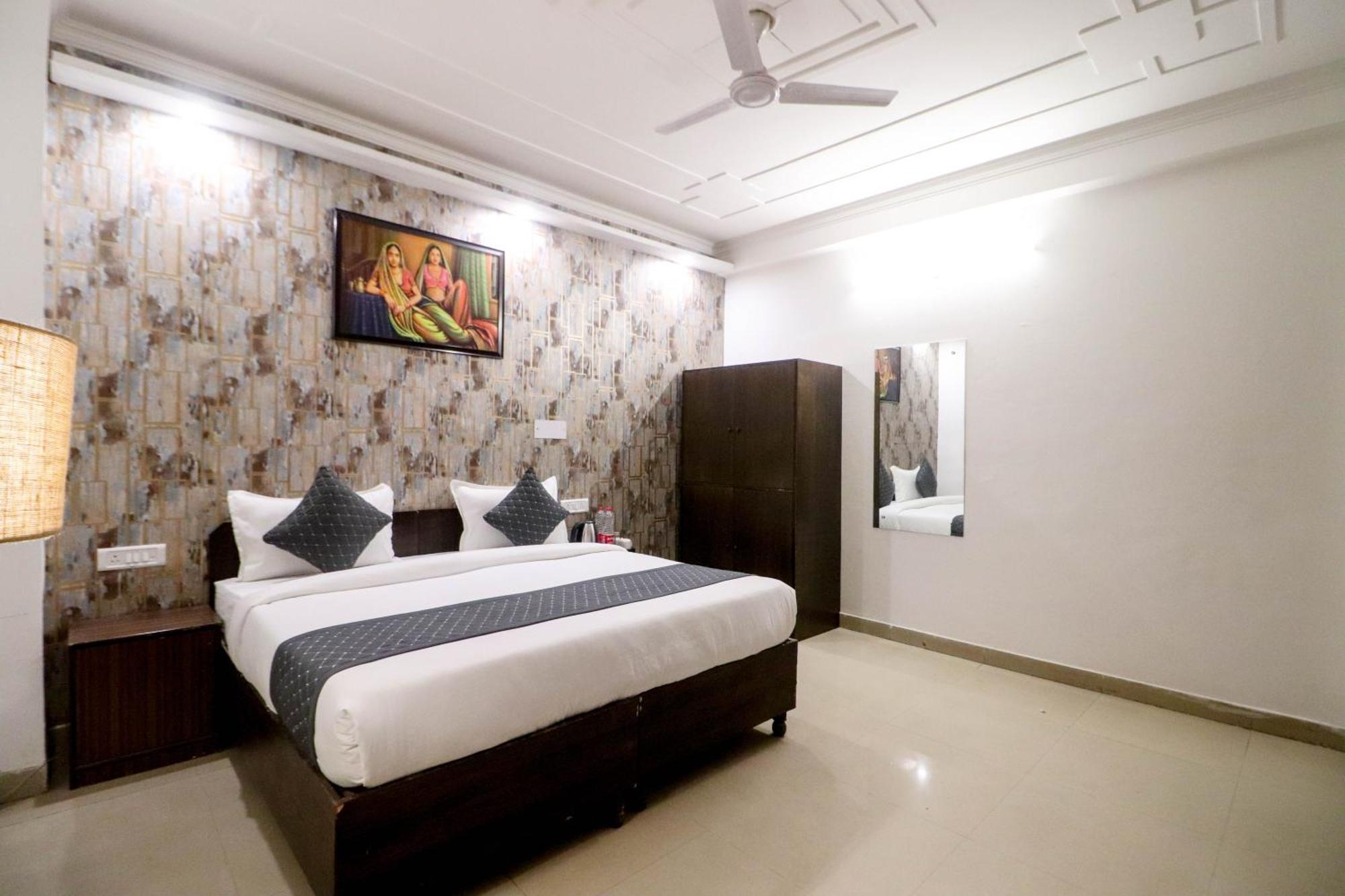 Hotel Stay Villa Delhi Airport Ню Делхи Екстериор снимка
