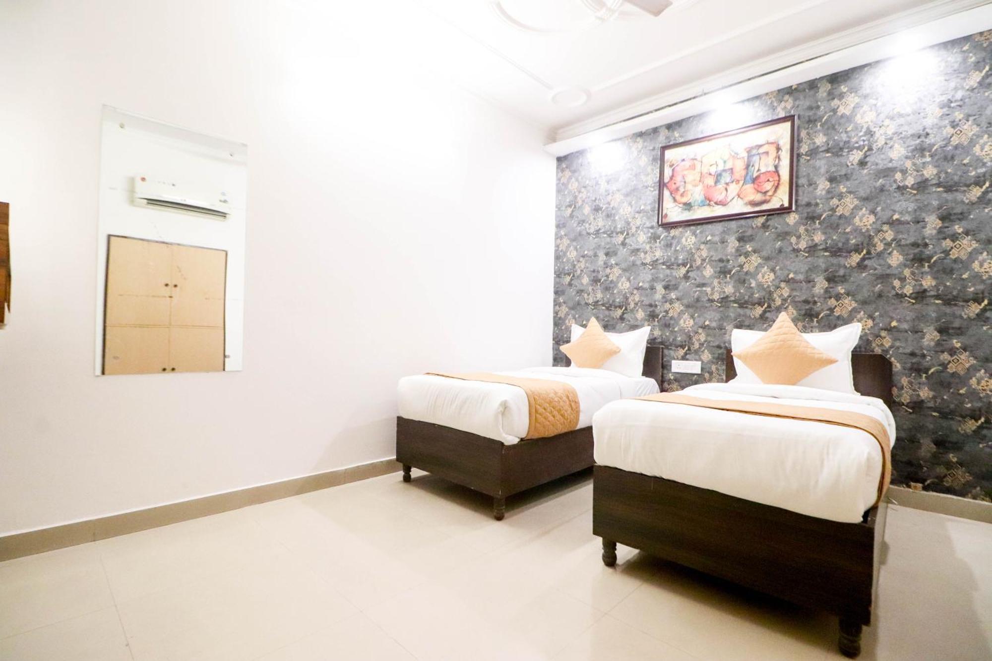 Hotel Stay Villa Delhi Airport Ню Делхи Екстериор снимка